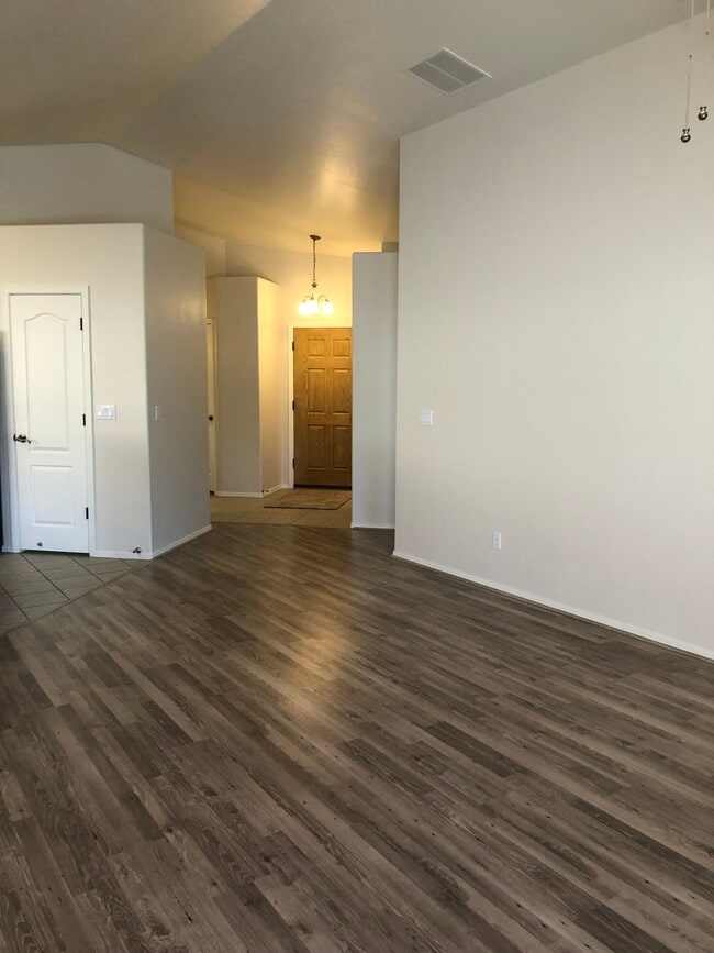 Photo - 10427 E Avalon Park St