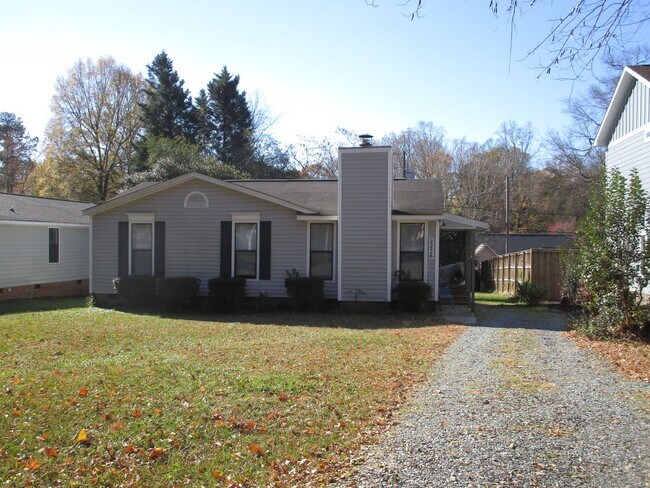 Photo - 2236 Laburnum Ave House