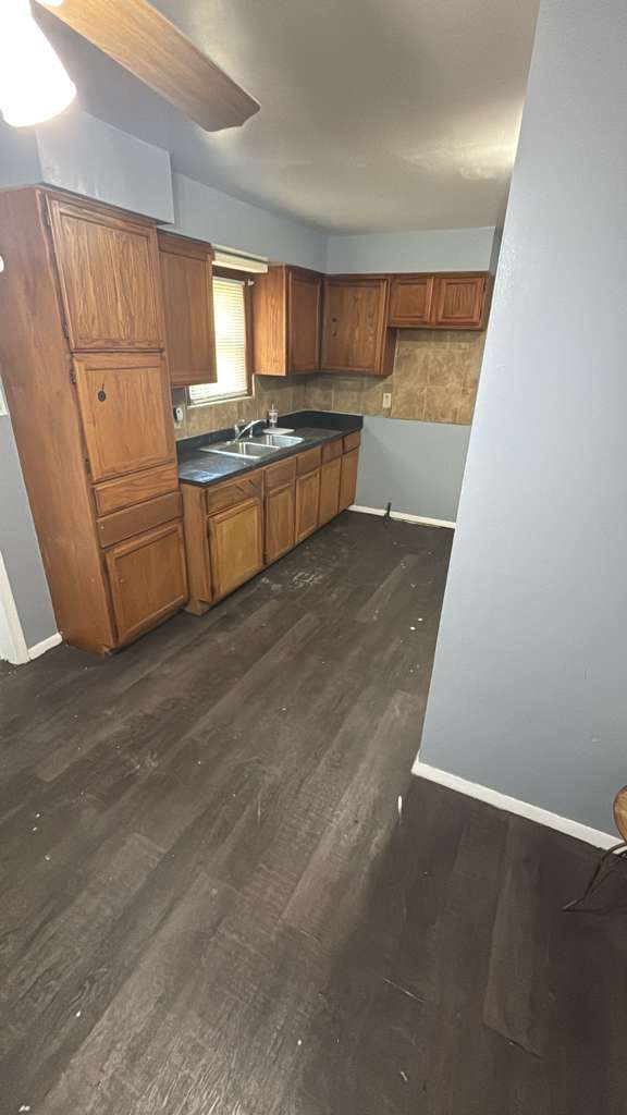 Photo - 5554 Dalewood Ave