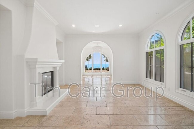 28 Cliffhouse Bluff