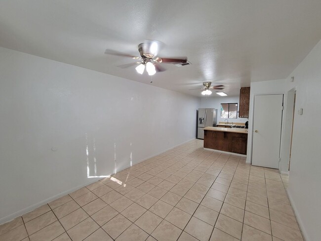 Photo - 2 Bedroom, 1 bath Apartment for Rent in Brawley Unit Apt B