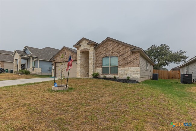 Photo - 2317 Aylesbury Dr