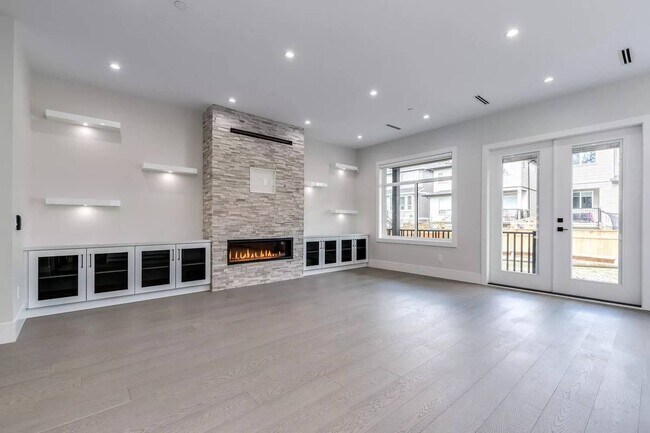 Photo - 23087 134 Loop