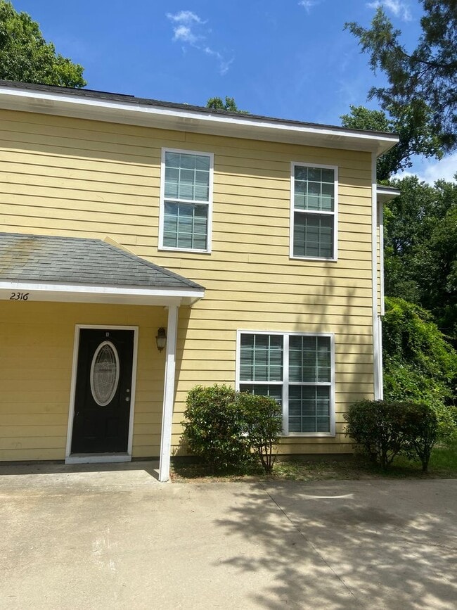 Photo - 2316 Summerville Rd Unit 2316 Summerville Road B