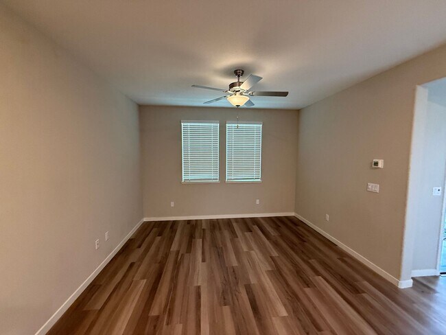 Photo - 3260 Boston Rd