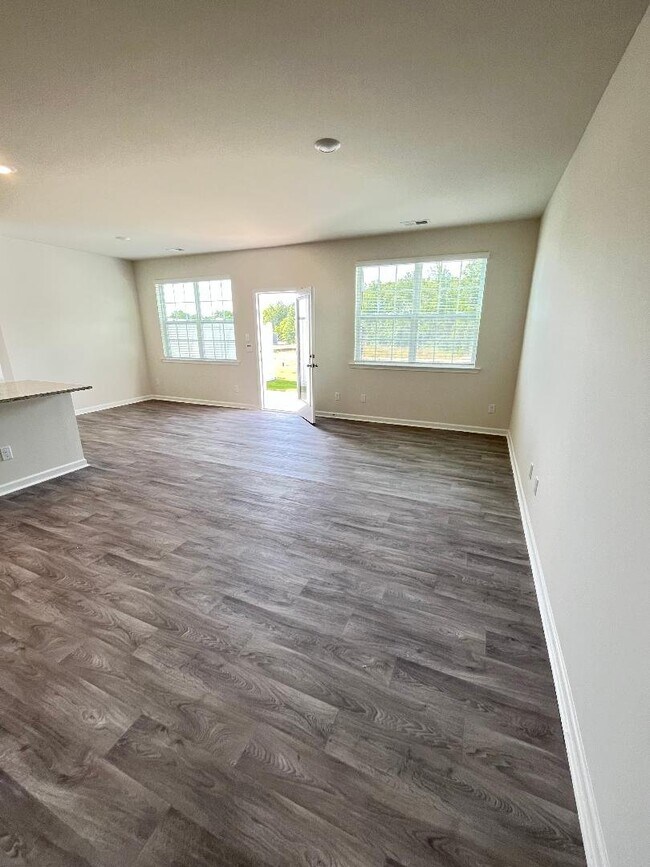 Photo - 1112 Broholmer Ln