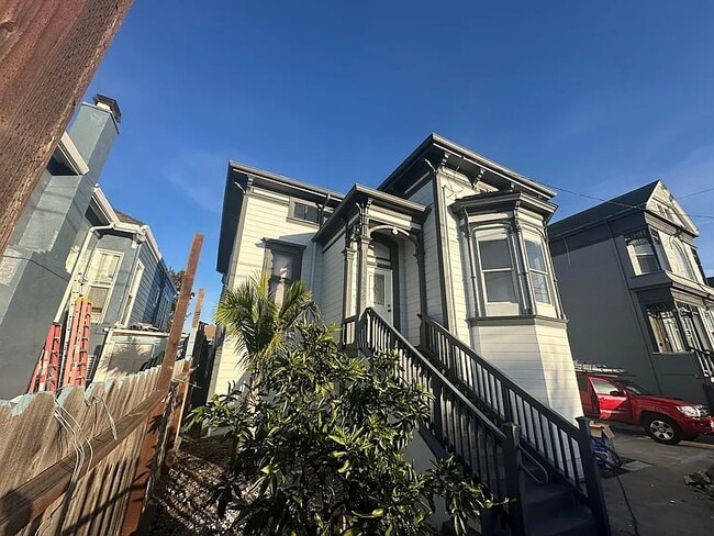 Building Photo - 3238 Adeline St