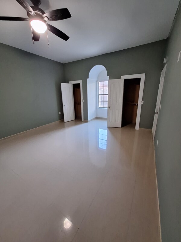Photo - 4508 N Mile 4 1/2 W Unidad B