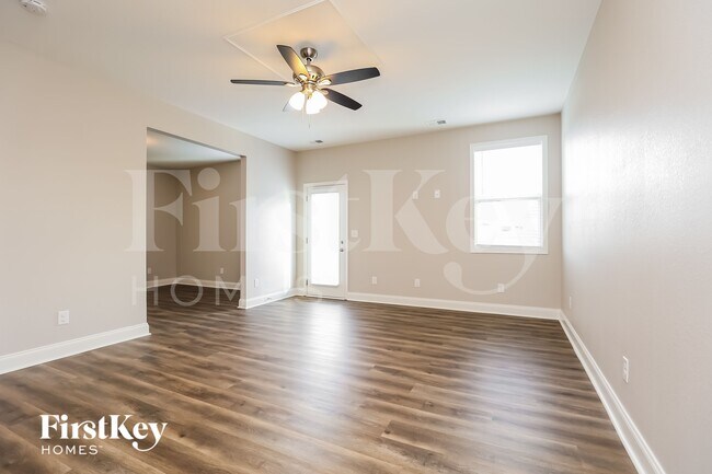 Photo - 1238 Catawba Way