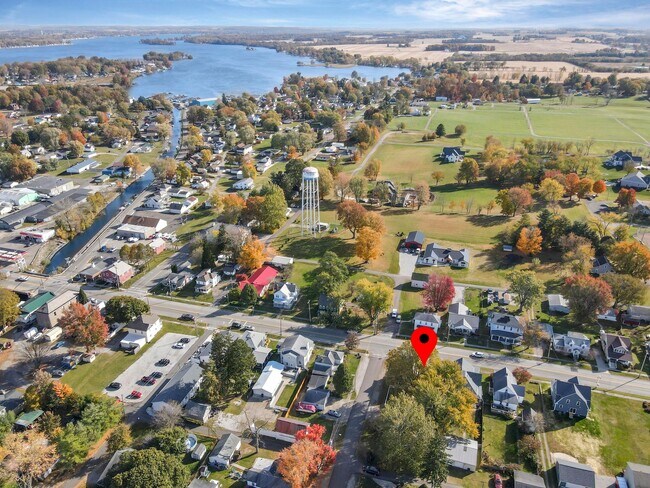 Photo - 11925 Lancaster St