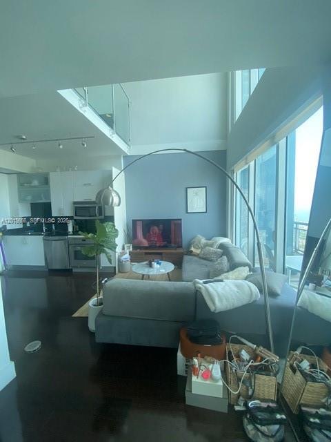 Photo - 60 SW 13th St Unit 4611
