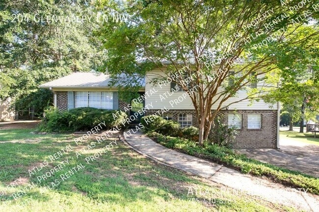 Building Photo - 204 Glenvalley Ln NW Rental