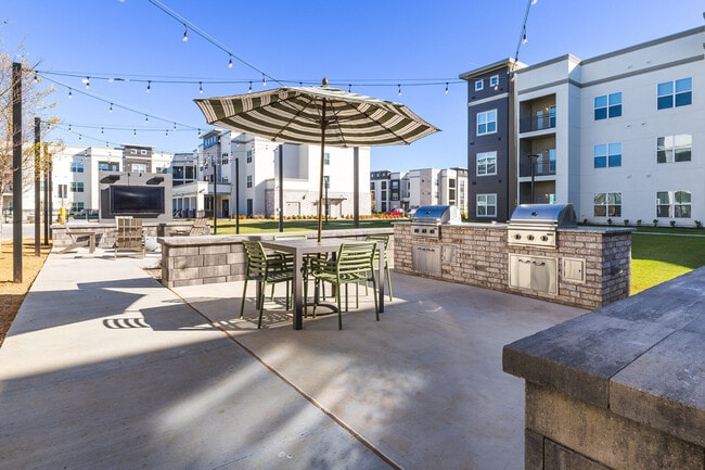 Heritage Grove apartments — community photo