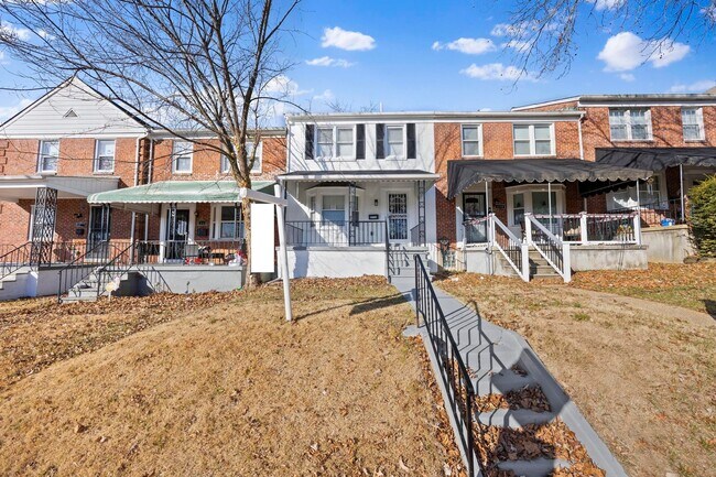 Photo - 5716 Leith Walk