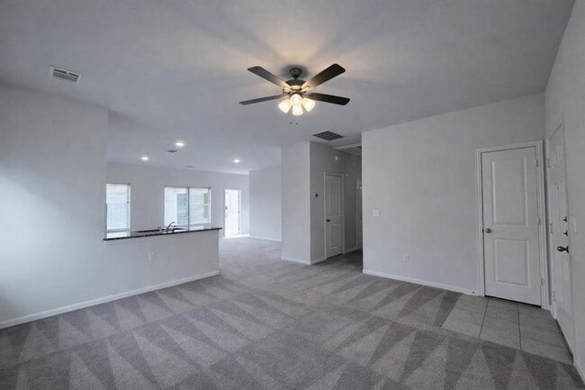 Photo - 511 Pulitzer Dr