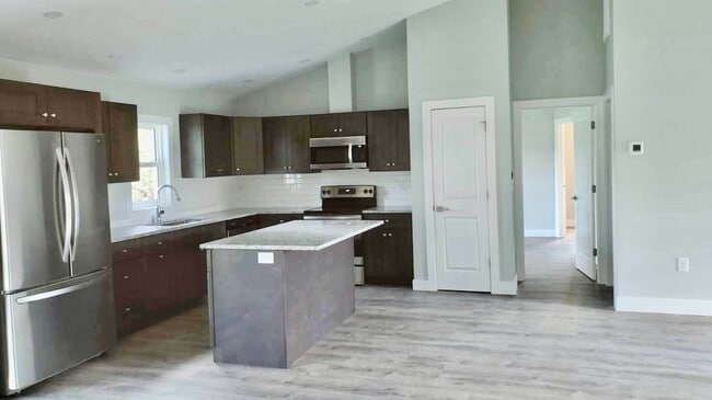 Photo - 2940 Sarletto St