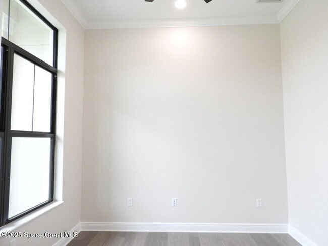Photo - 8555 Henry Avenue