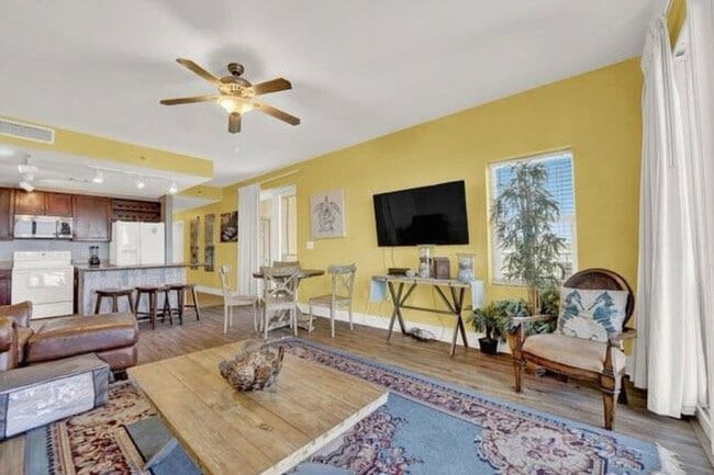 Photo - 9800 S Thomas Dr Unit SI ID1523383P