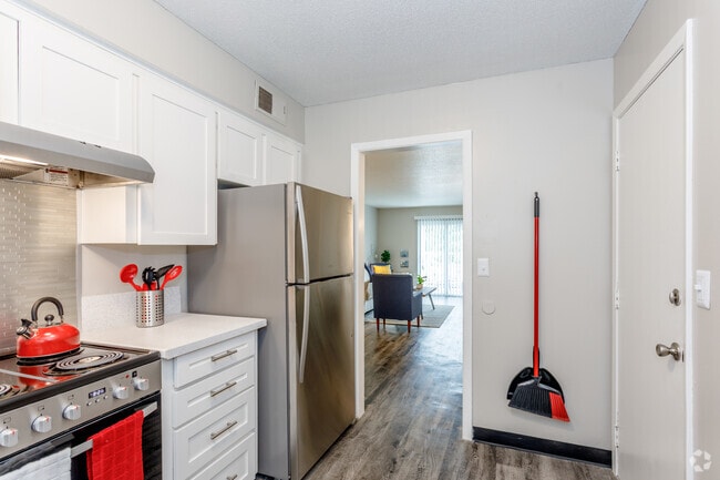 Broadway Ridge Apartments
