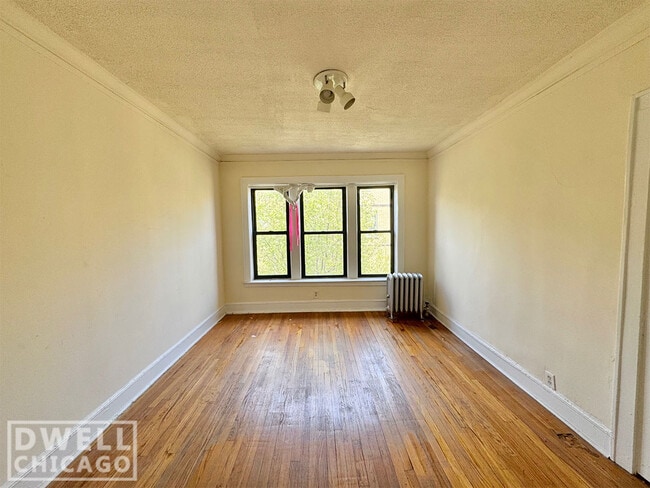 Building Photo - 2300 N Spaulding Ave Unit 1 Rental