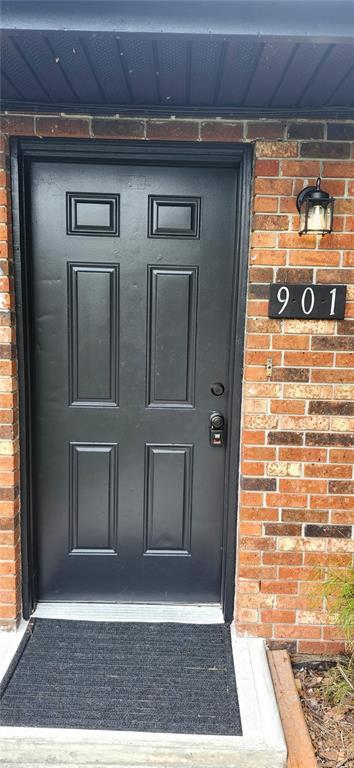 Photo - 901 S Taylor Rd