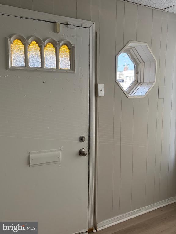 Building Photo - 6904 Dicks Ave