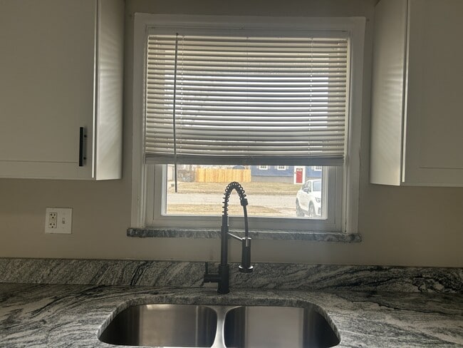 Photo - 5707 Gateway Dr