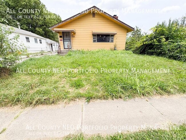 Building Photo - 400 S Highland Ave