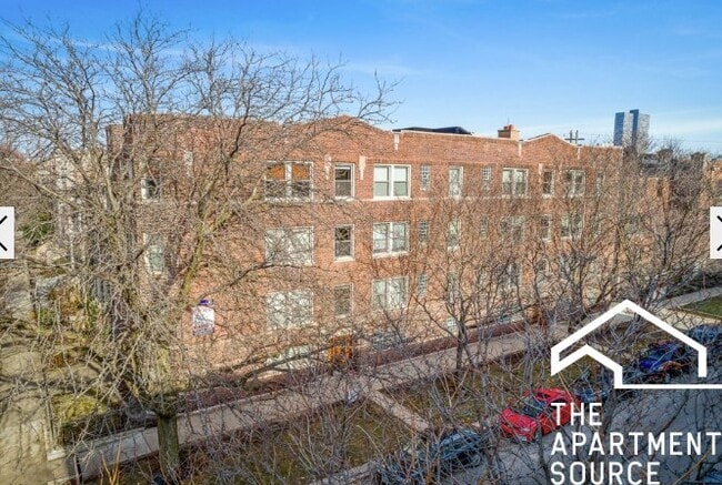 Photo - 1216 W Waveland Ave Unidad 3