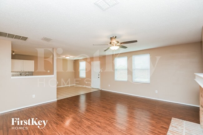 Photo - 1301 Anna Lea Ln