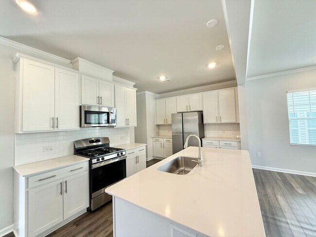 Photo - 388 Garden Vine Trl