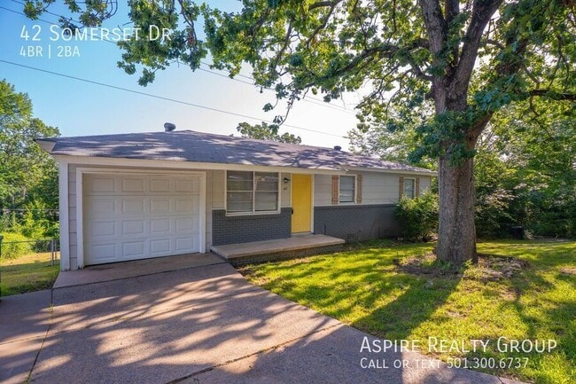 Photo - 42 Somerset Dr House