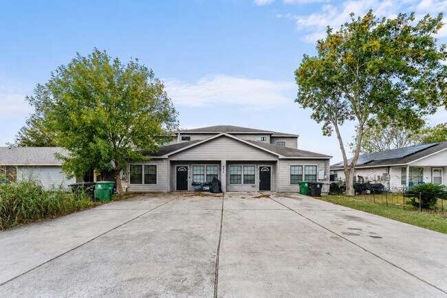Photo - 9610 Buffum St