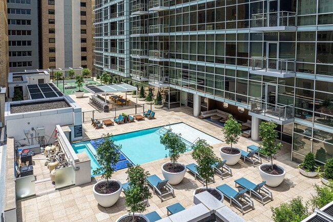 Main 3 Downtown