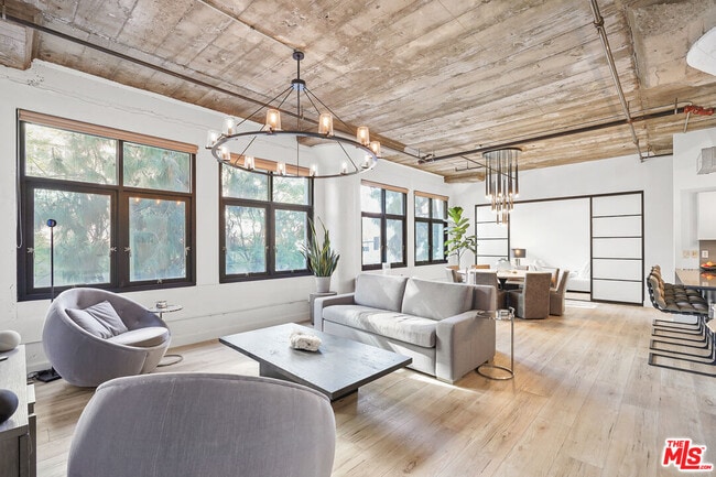 Photo - 1100 S Grand Ave Unit A205