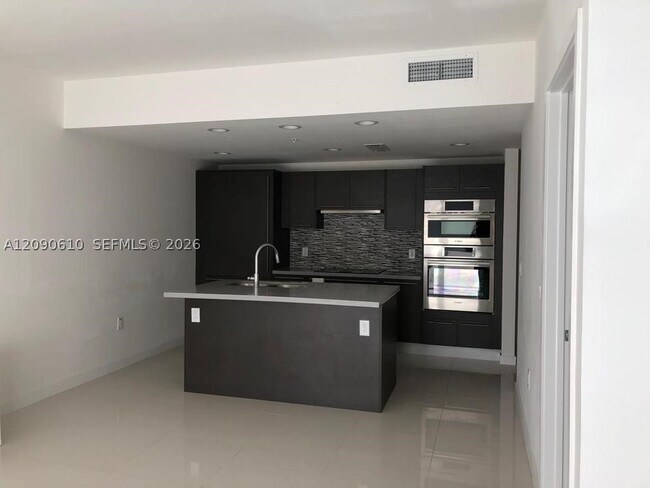 7875 NW 107th Ave Unit 619