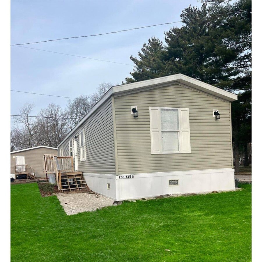 Photo - 1085 Spring Bay Rd