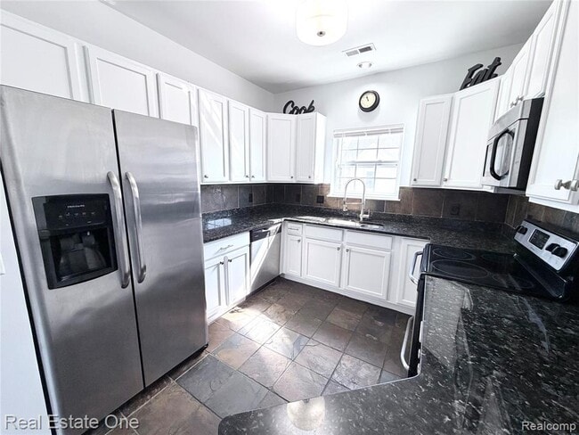 Photo - 7211 Addington Dr