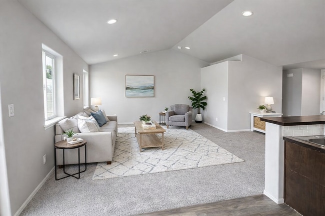 Building Photo - Now Available for Rent – A Place to Call Home in West Pasco