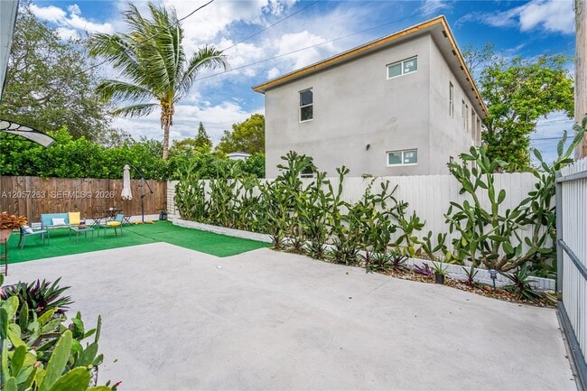 Photo - 519 NW 52nd St