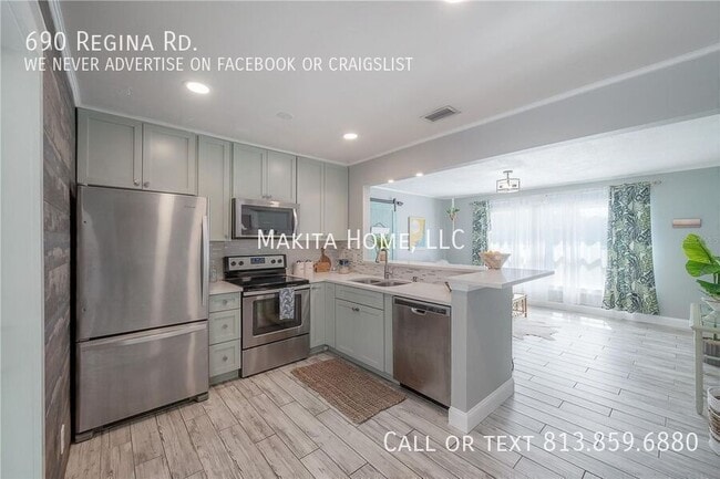 Photo - 690 Regina Rd