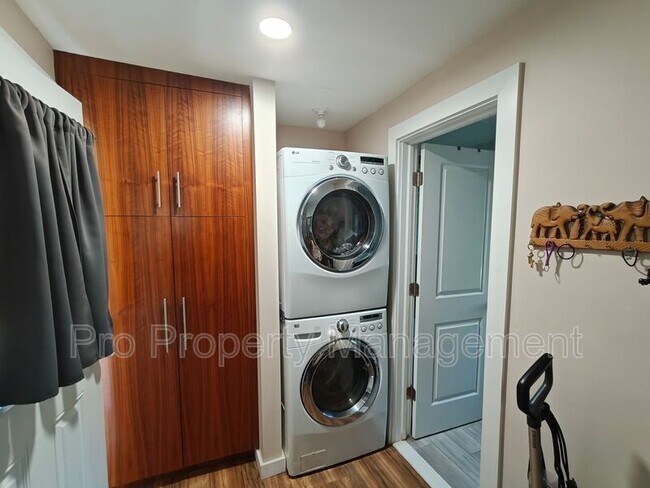 Photo - 296 Hillside Ave