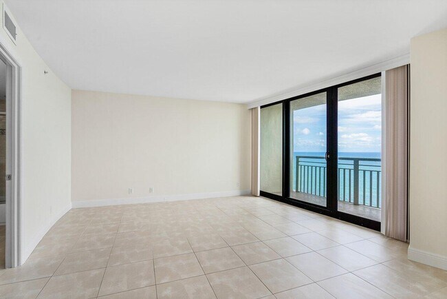 Photo - 3000 N Ocean Dr Unit 33e