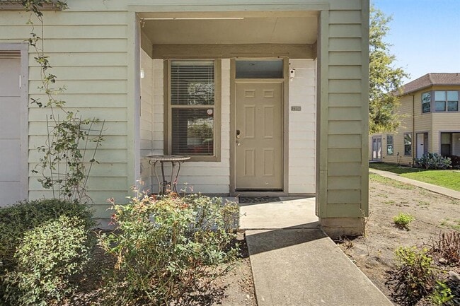 Photo - 1201 Grove Blvd Unit 2304