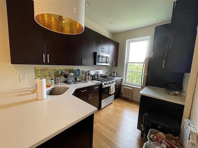 Photo - 767 Park Pl Unit 3R