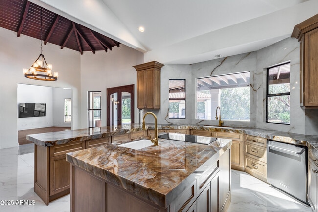 Photo - 8303 N 61st Pl