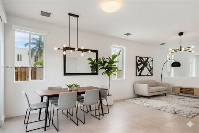 Photo - 7205 NW 103rd Path