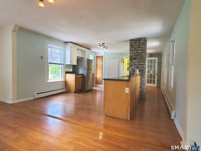 Photo - 65 Elm St