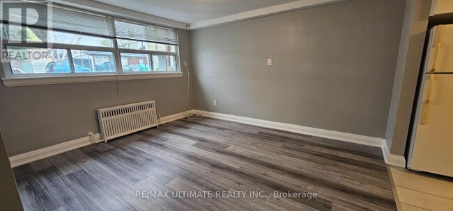 Photo - 18 Avon Dr Unité Bsmt