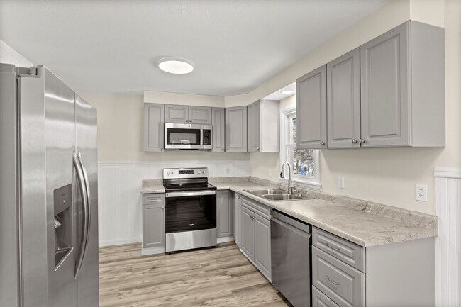 14169 68th Pl N Unit 1